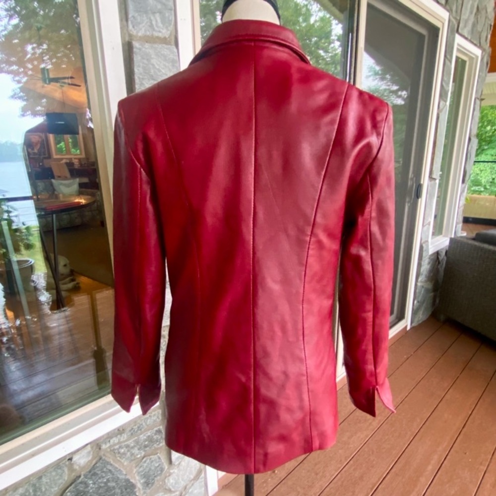 ♥️Deep Red/Burgundy VINTAGE Leather Jacket! Appx a size 6–8 **See measurements♥️ - Picture 7 of 17